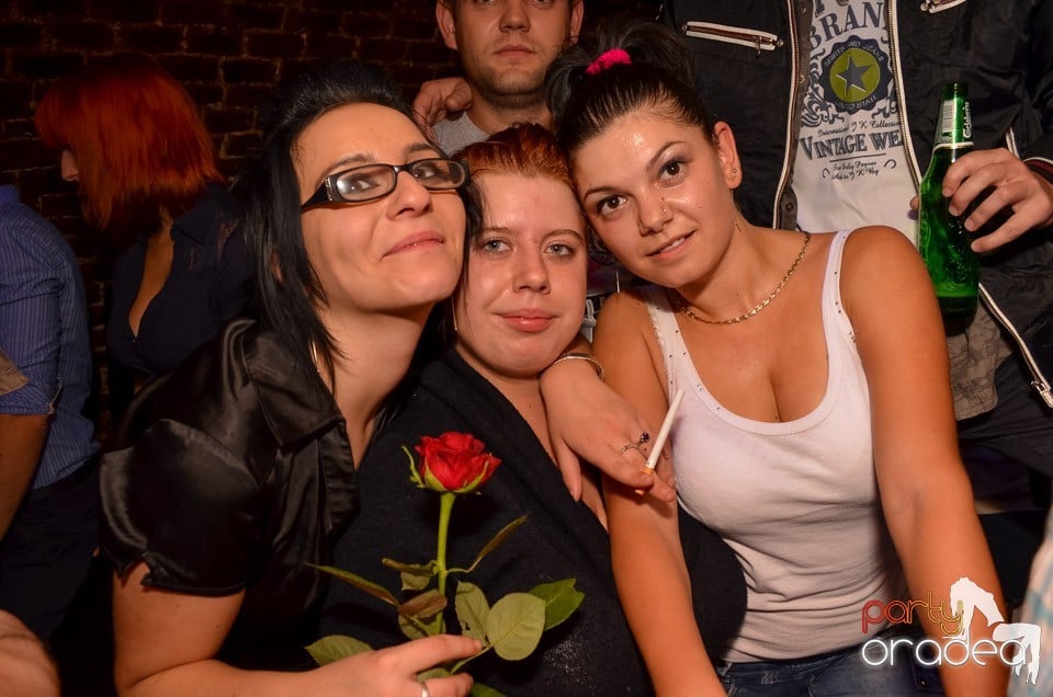Saturday Night Party @ Escape Club,