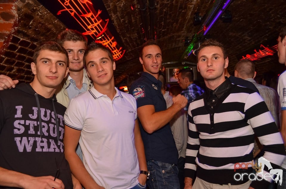 Saturday Night Party @ Escape Club,