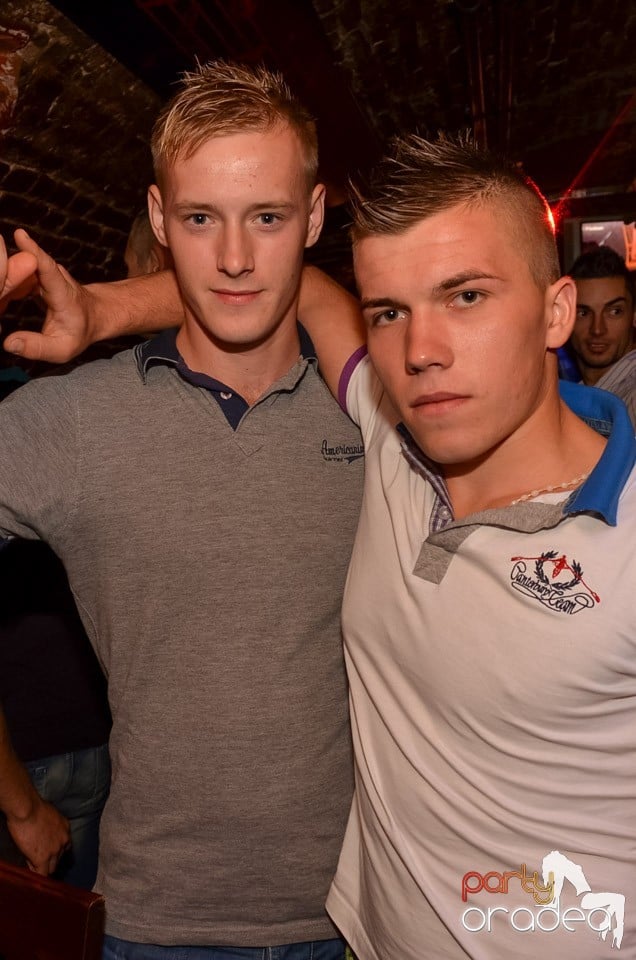 Saturday Night Party @ Escape Club,