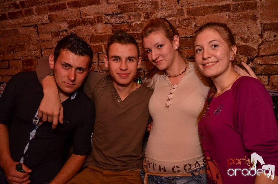 Saturday Night Party @ Escape Club,