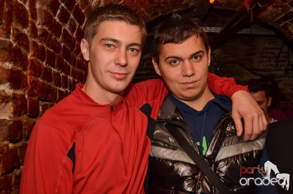 Saturday Night Party @ Escape Club,