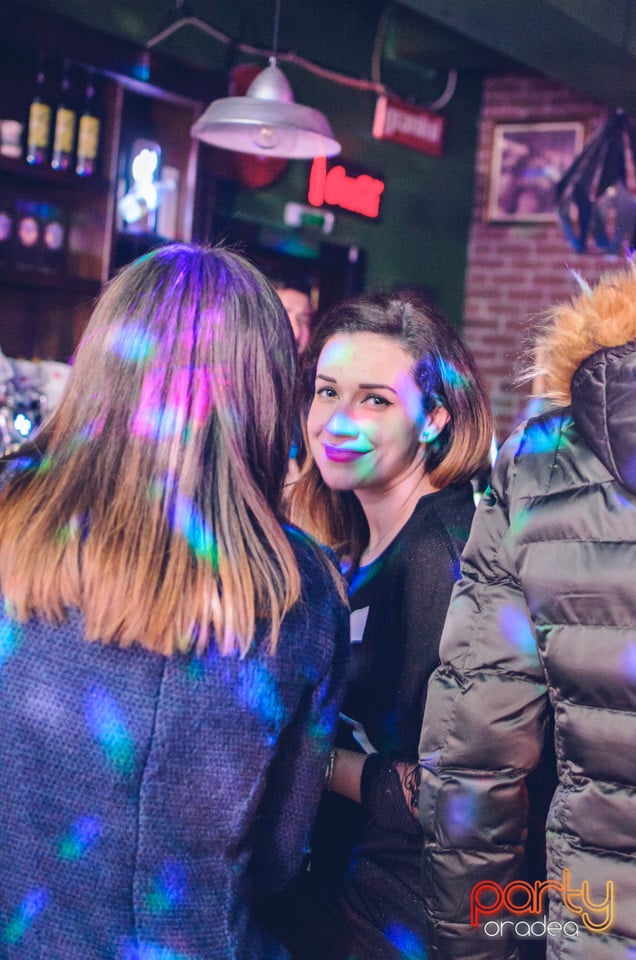 Saturday Night Party, Green Pub