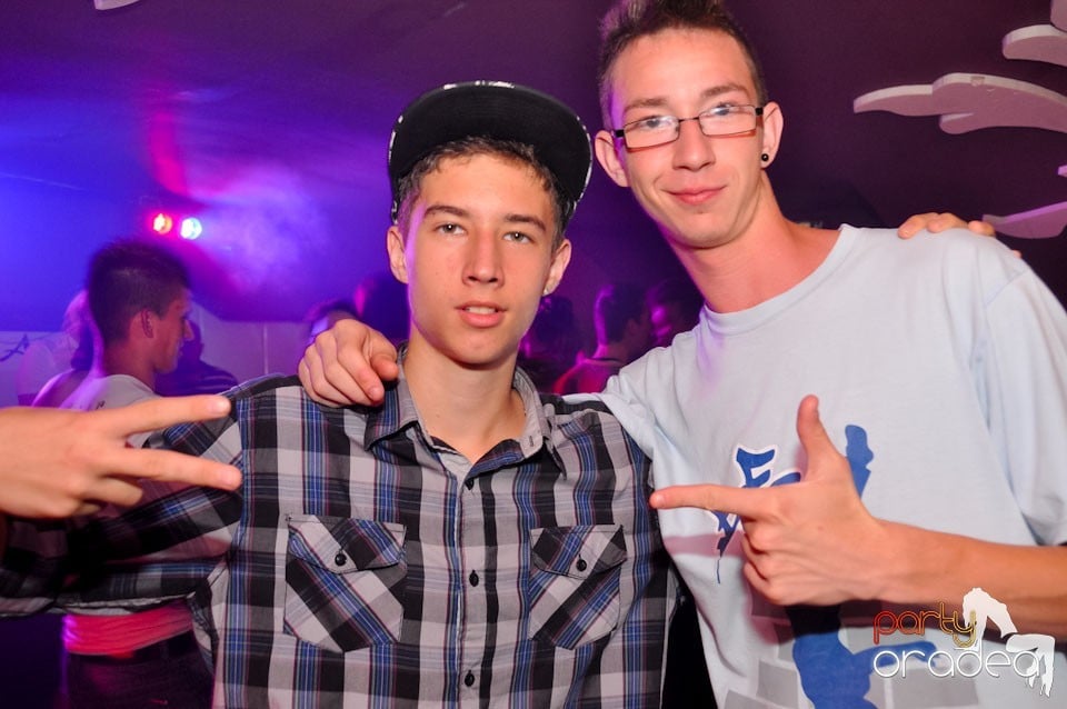 Saturday Night Party în Atti's,