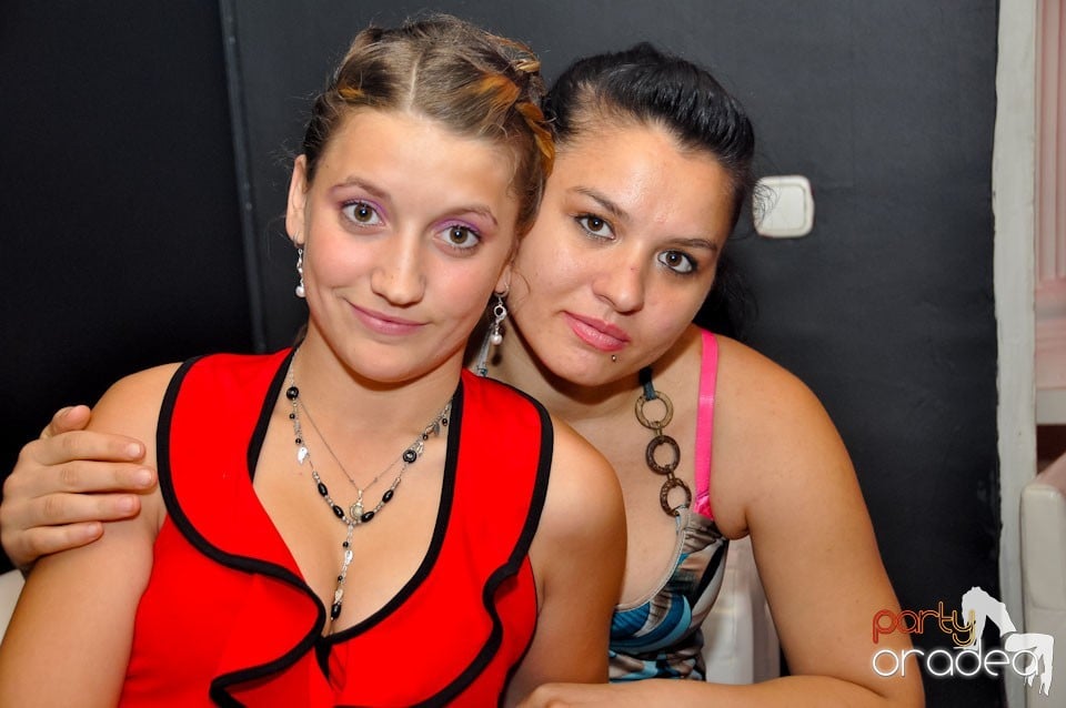Saturday Night Party în Atti's,