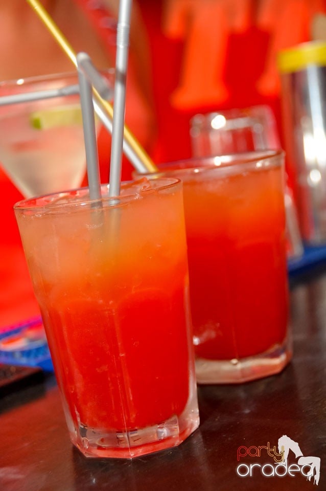 Saturday Night Party în Atti's,