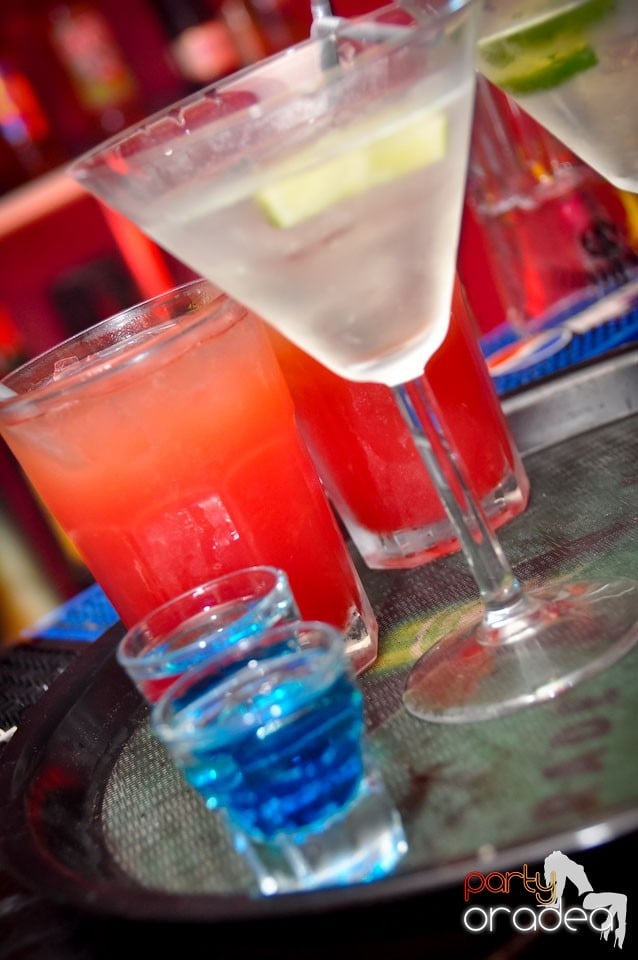 Saturday Night Party în Atti's,