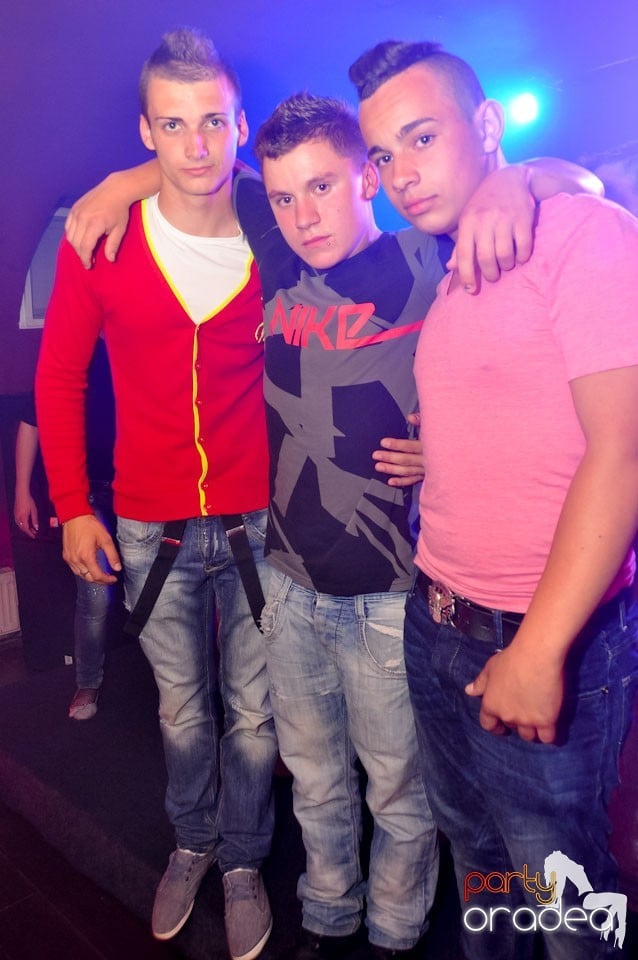 Saturday Night Party în Atti's,