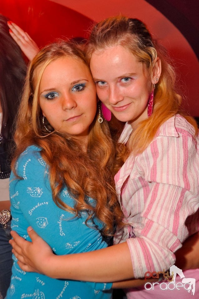Saturday Night Party în Atti's,