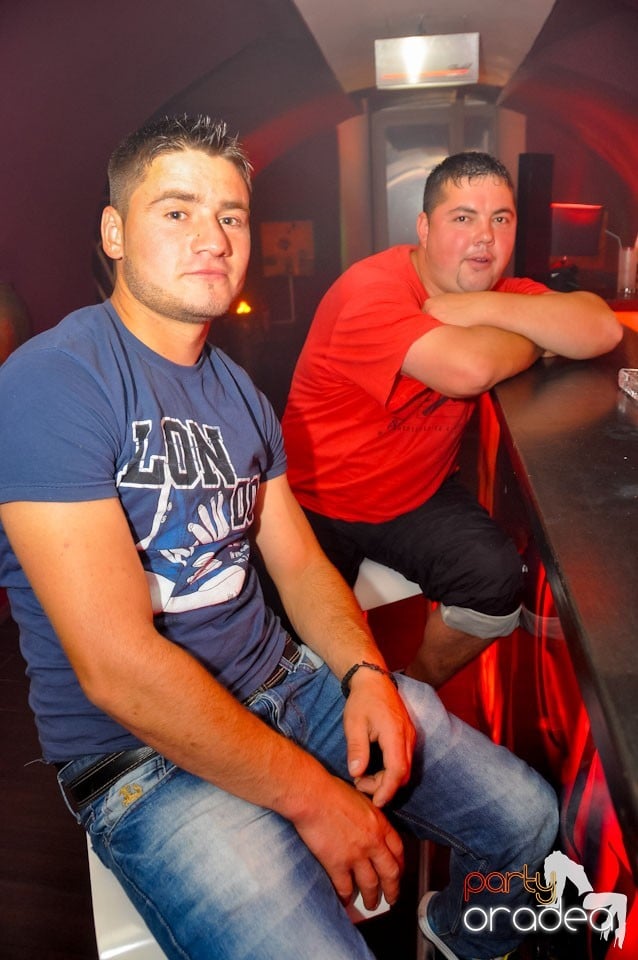 Saturday Night Party în Atti's,