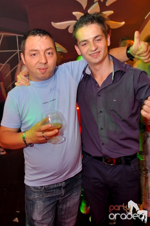 Saturday Night Party în Atti's,