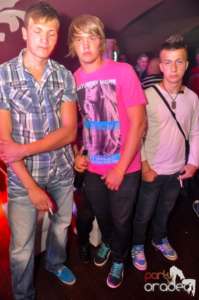 Saturday Night Party în Atti's,
