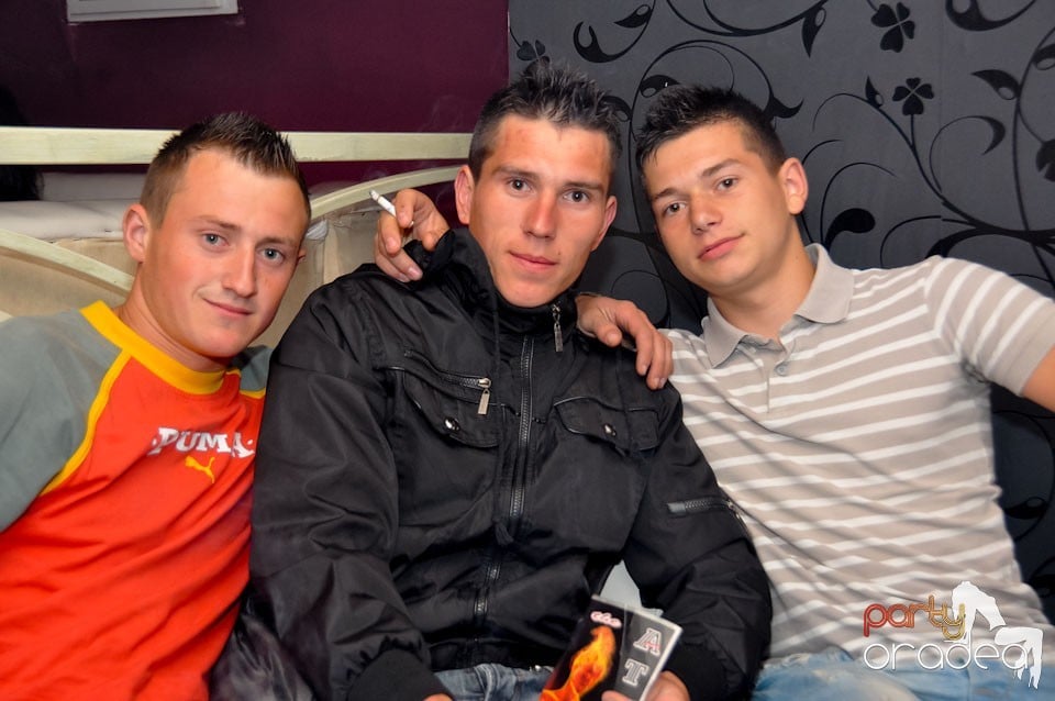 Saturday Night Party în Atti's,