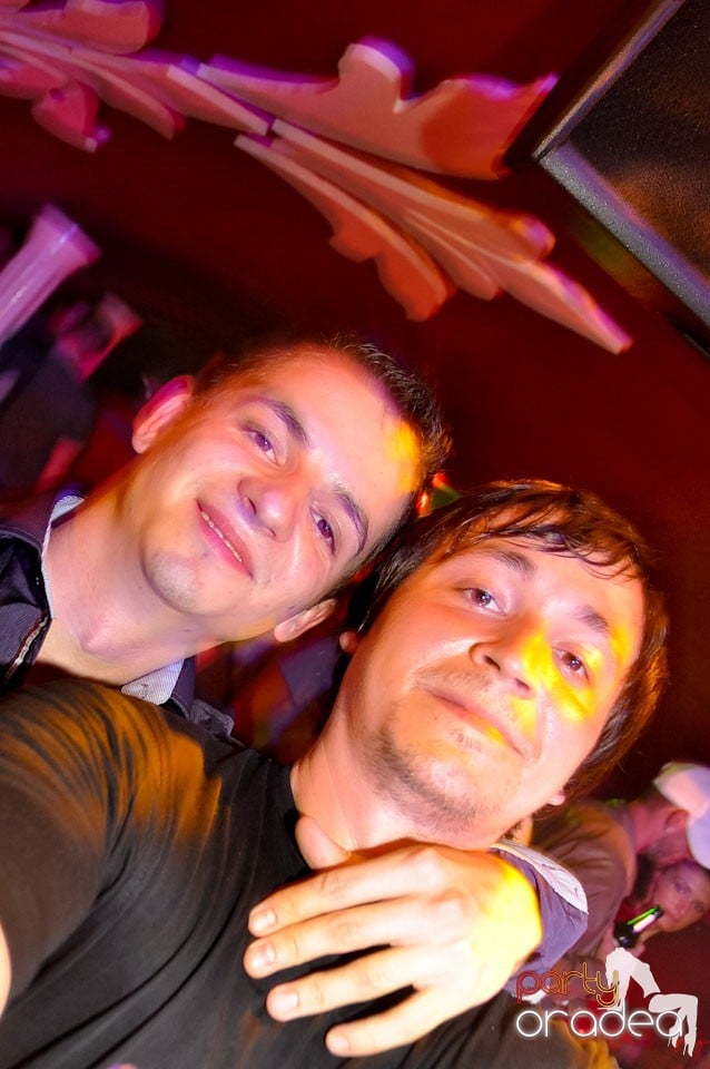 Saturday Night Party în Atti's,