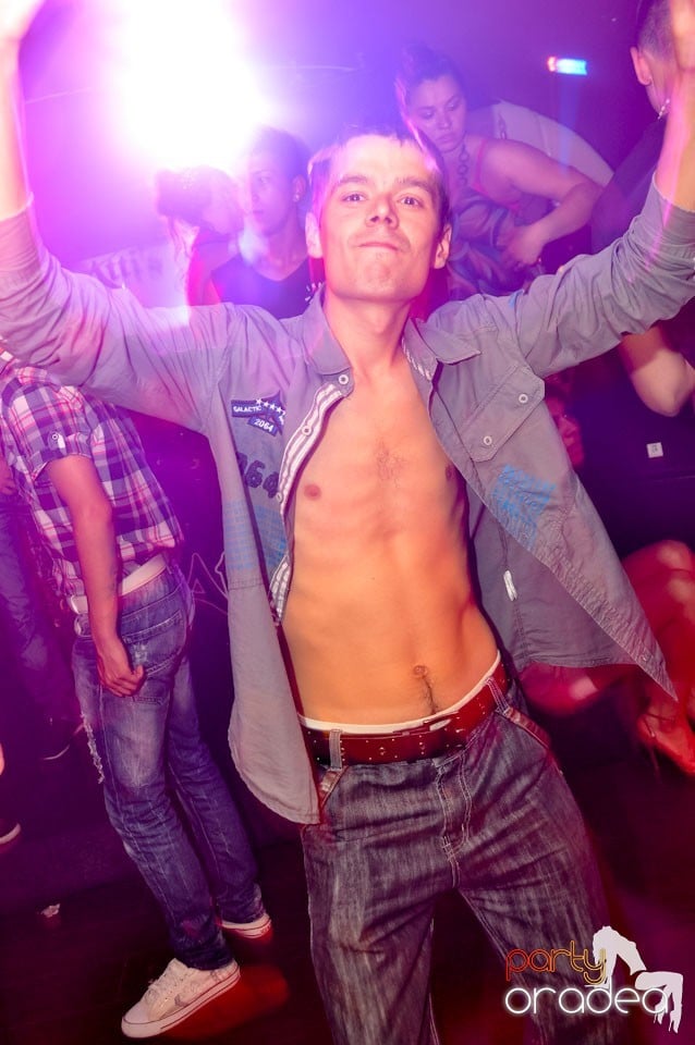 Saturday Night Party în Atti's,