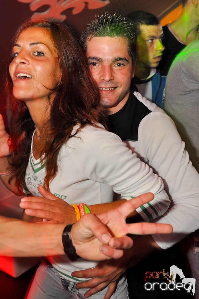 Saturday Night Party în Atti's,