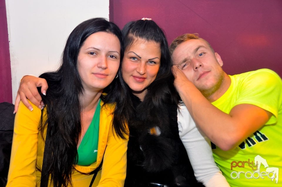 Saturday Night Party în Atti's,