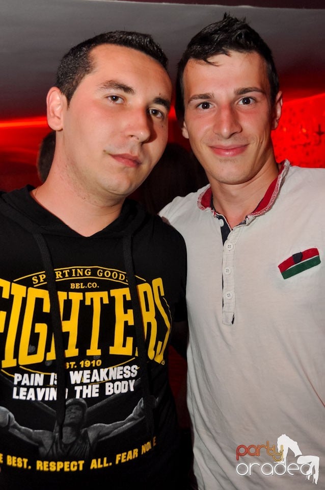 Saturday Night Party în Atti's,