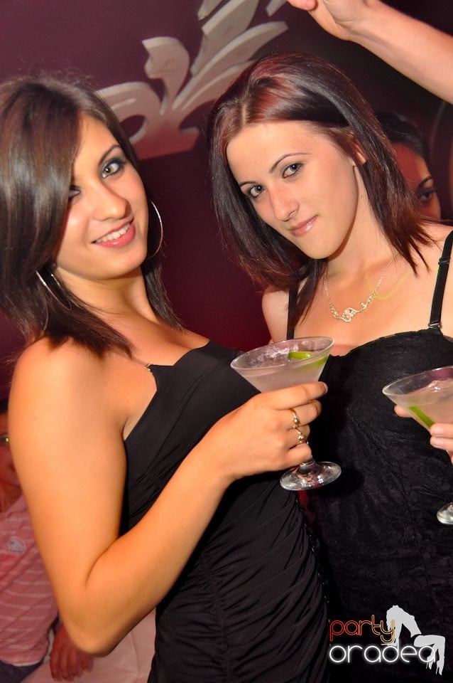 Saturday Night Party în Atti's,