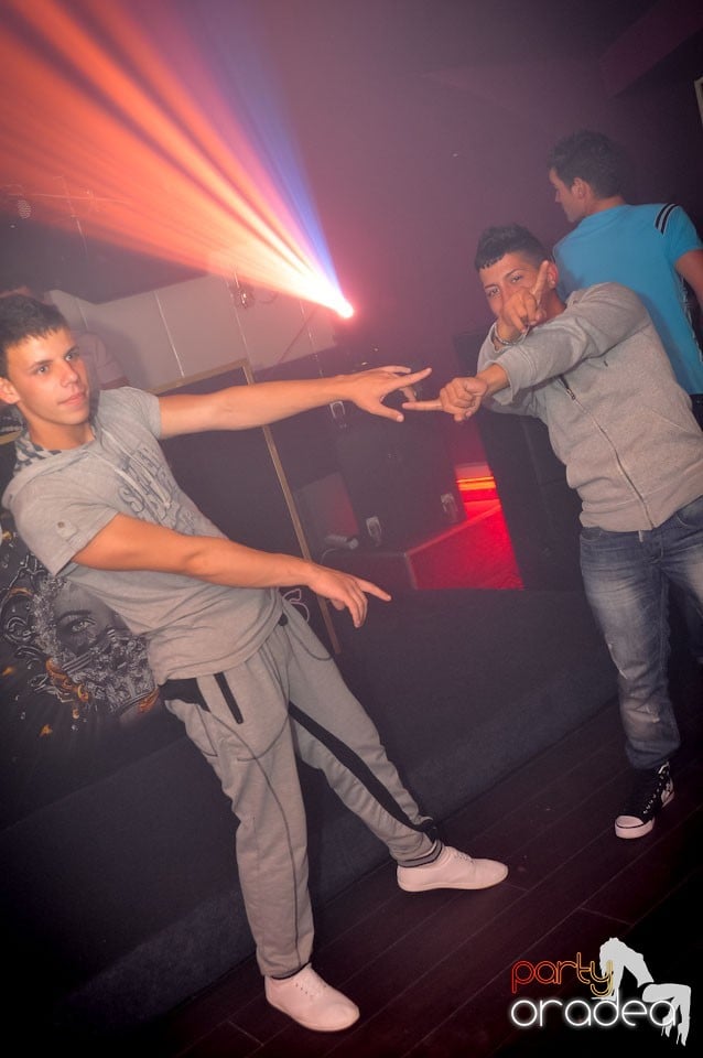 Saturday Night Party în Atti's,