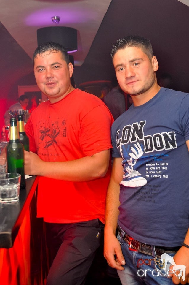 Saturday Night Party în Atti's,