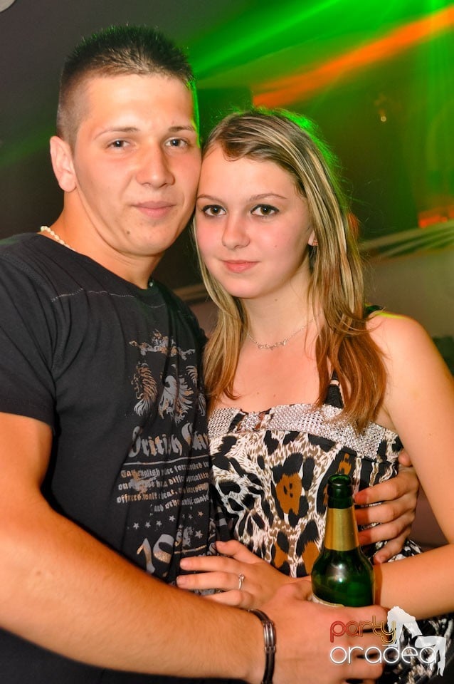 Saturday Night Party în Atti's,