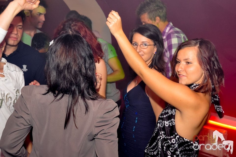 Saturday Night Party în Atti's,