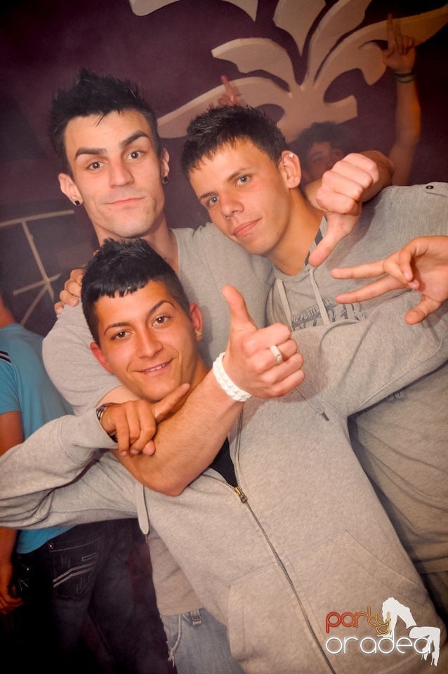 Saturday Night Party în Atti's,