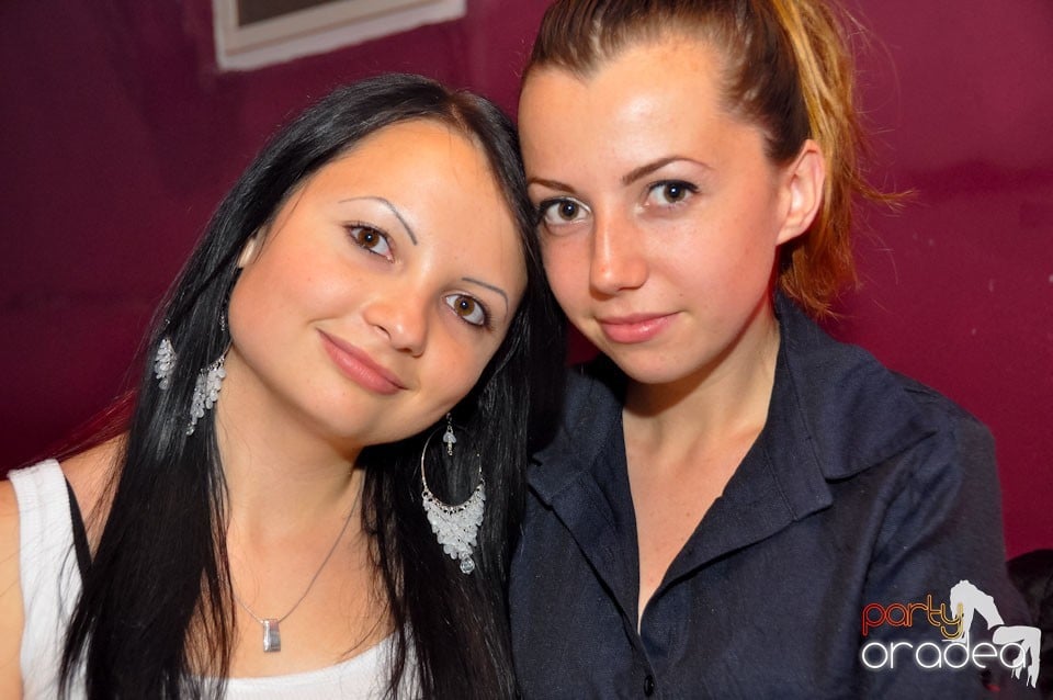 Saturday Night Party în Atti's,
