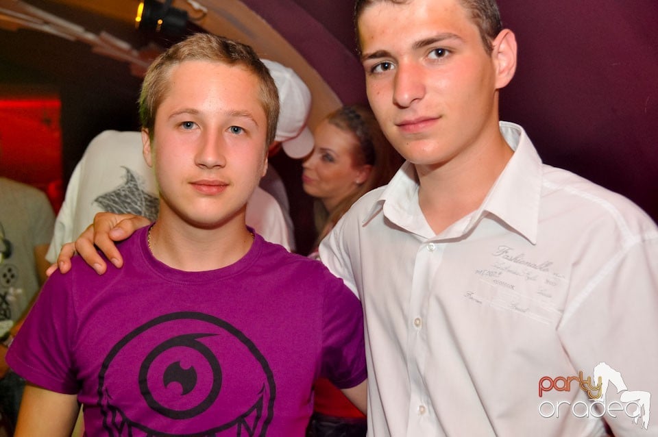 Saturday Night Party în Atti's,