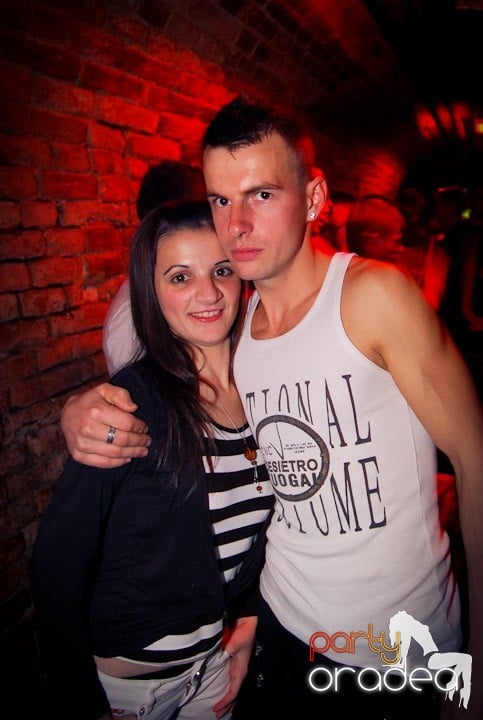 Saturday Night Party în Club Escape,