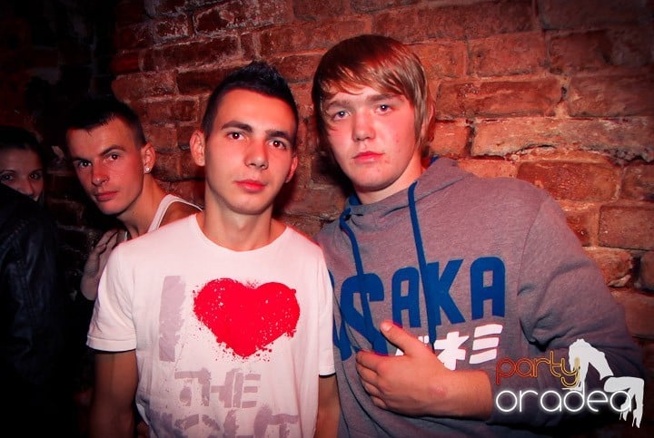 Saturday Night Party în Club Escape,