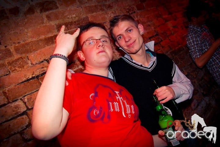 Saturday Night Party în Club Escape,