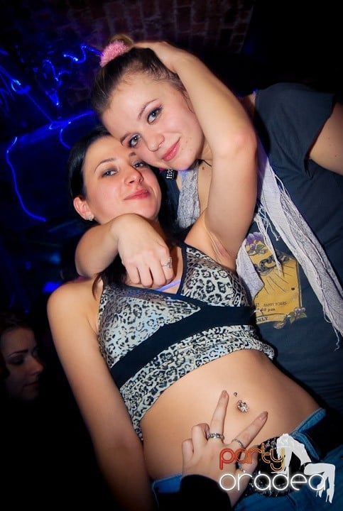 Saturday Night Party în Club Escape,