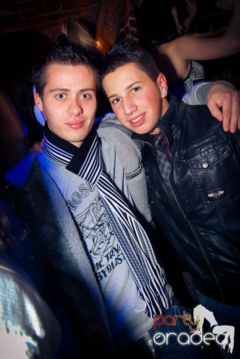 Saturday Night Party în Club Escape,