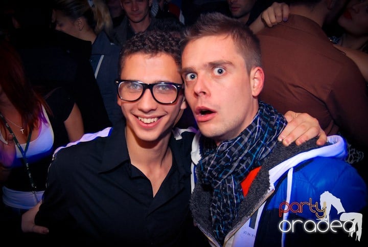 Saturday Night Party în Club Escape,
