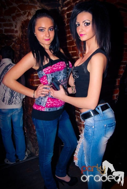 Saturday Night Party în Club Escape,