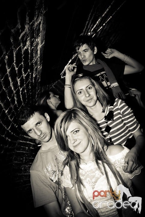 Saturday Night Party în Club Escape,
