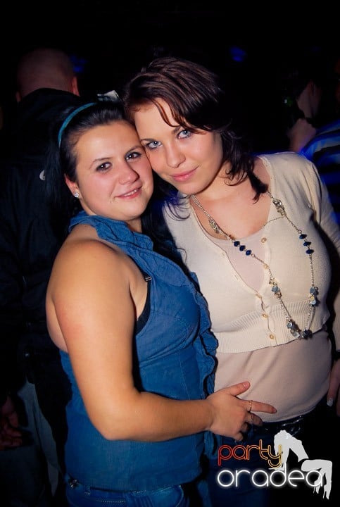 Saturday Night Party în Club Escape,