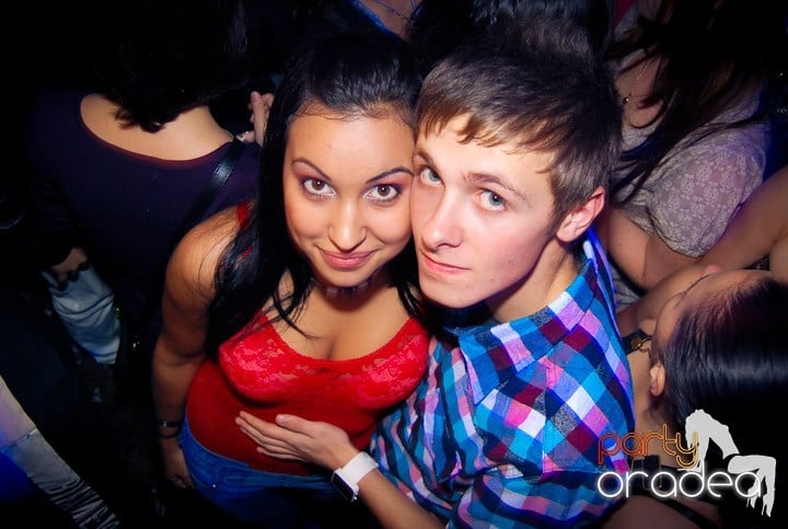 Saturday Night Party în Club Escape,