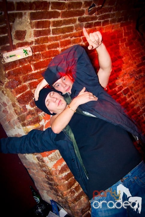 Saturday Night Party în Club Escape,