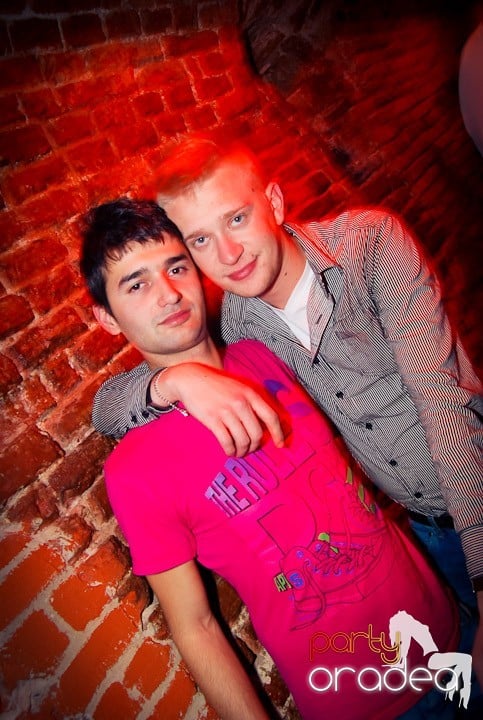 Saturday Night Party în Club Escape,