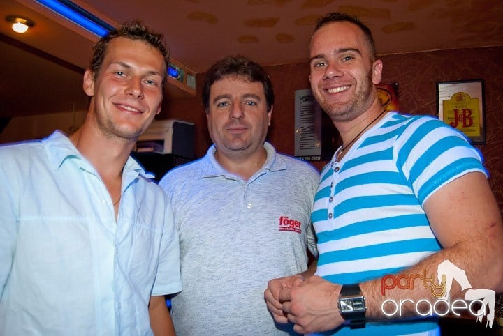 Saturday Night Party în Club Seven, 