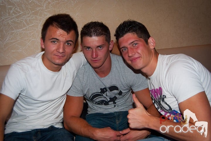 Saturday Night Party în Club Seven, 