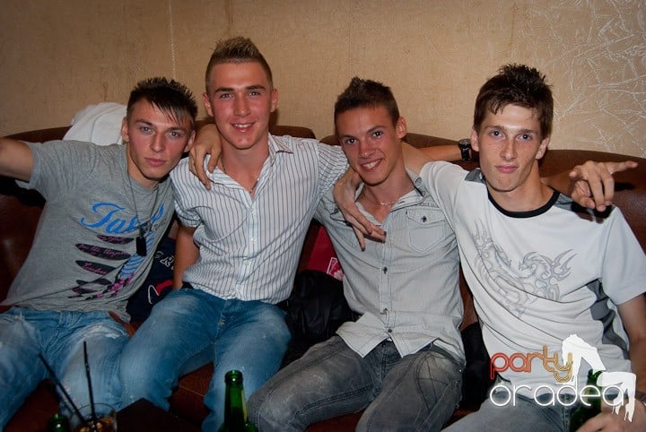 Saturday Night Party în Club Seven, 