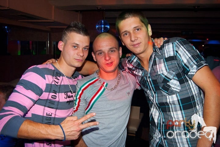 Saturday Night Party în Club Seven, 