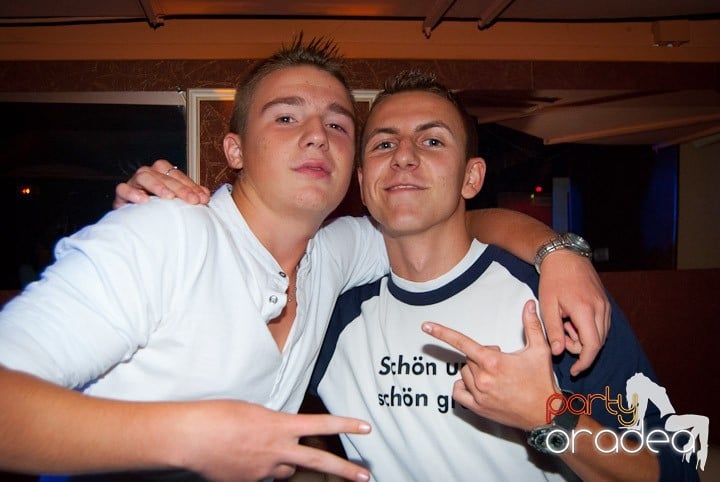 Saturday Night Party în Club Seven, 