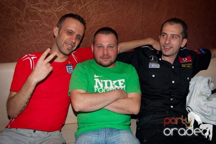 Saturday Night Party în Club Seven, 