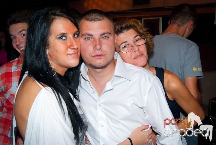Saturday Night Party în Club Seven, 