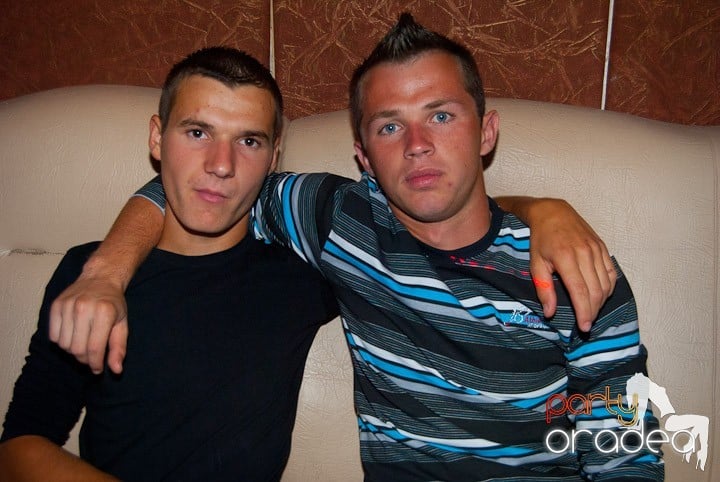 Saturday Night Party în Club Seven, 