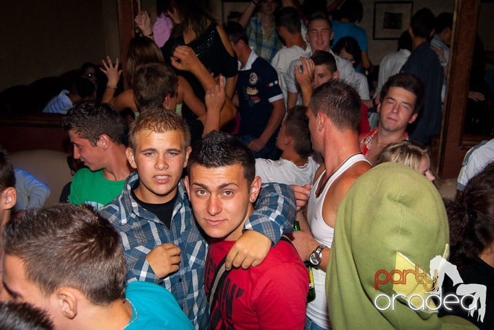 Saturday Night Party în Club Seven, 